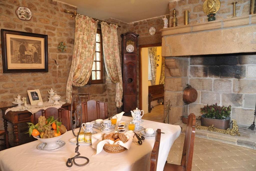 La Forge De La Coudraie Bed & Breakfast Pleugueneuc Екстериор снимка